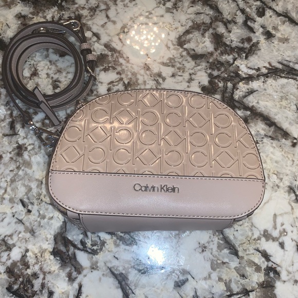 Calvin Klein Camera Crossbody, EUC - Picture 2 of 14